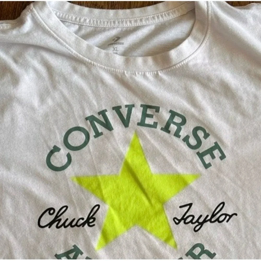 Converse All Star Youth Boys  XL Chuck Taylor T- Shirt  White & Neon Spellout